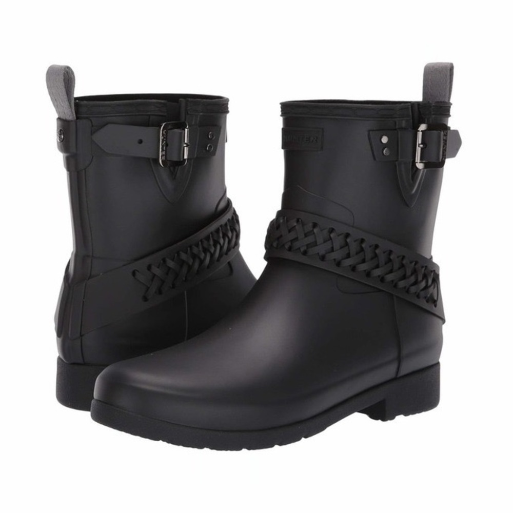 HUNTER RAIN BOOTS MATTE BLACK SZ 7 - REFINED BIKER BOOT W WOVEN STRAP, LIKE NEW